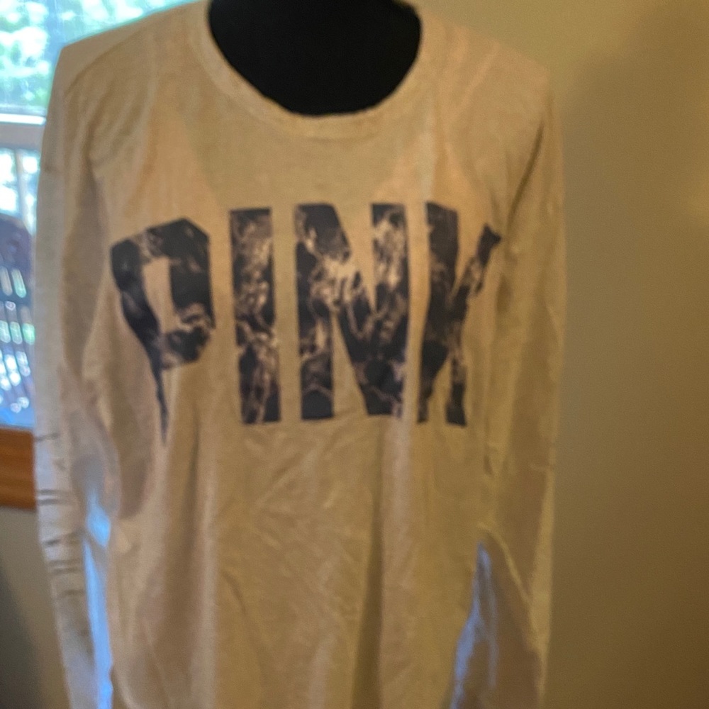 VS 2 Piece Shirt set - (see pics)